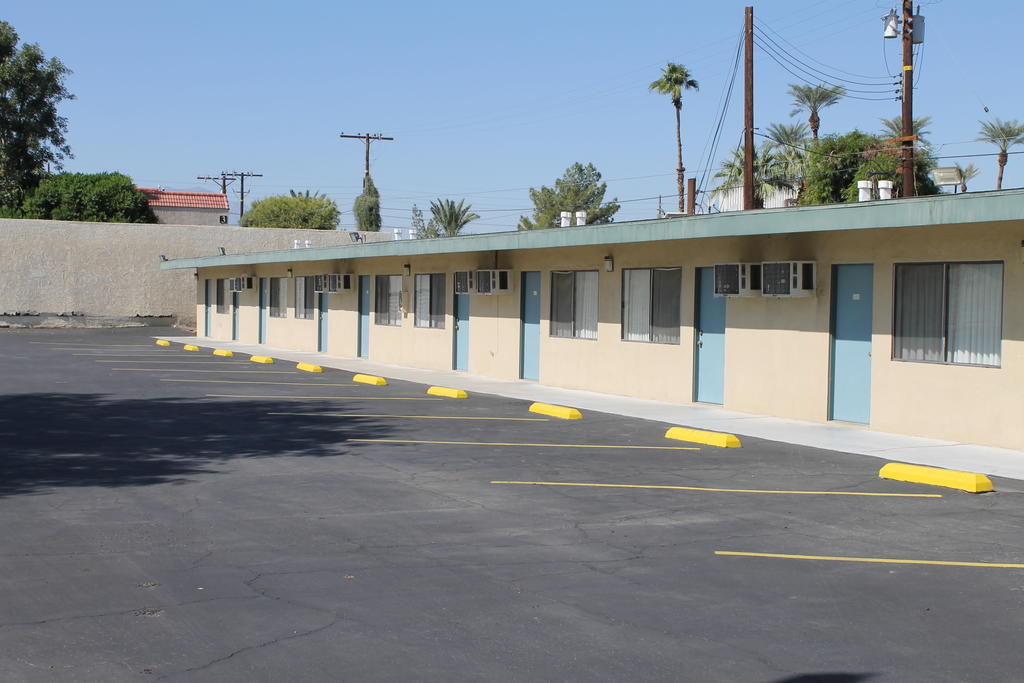 Indio Holiday Motel Dış mekan fotoğraf