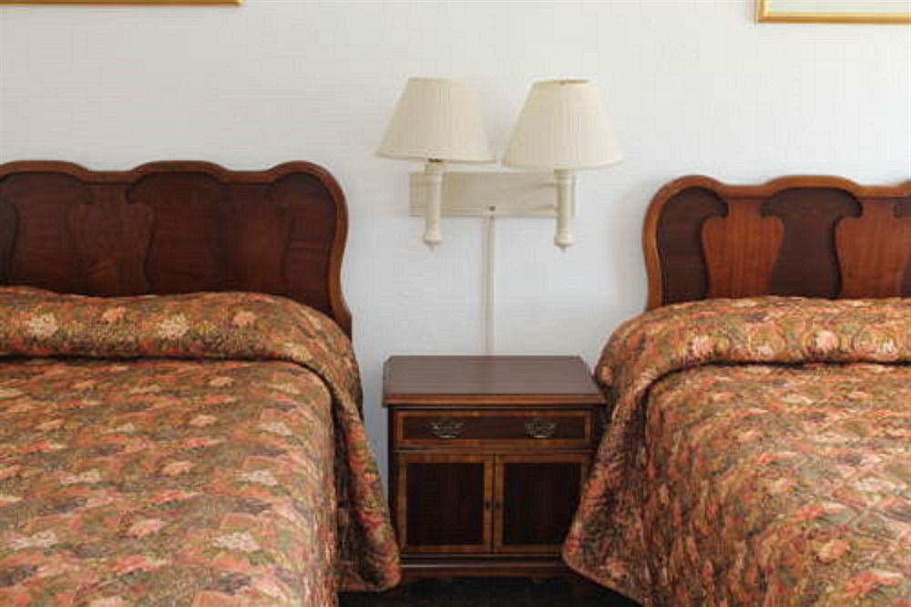 Indio Holiday Motel Dış mekan fotoğraf