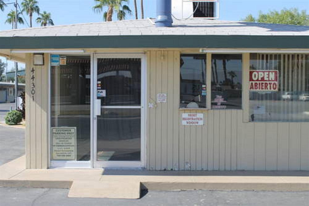Indio Holiday Motel Dış mekan fotoğraf