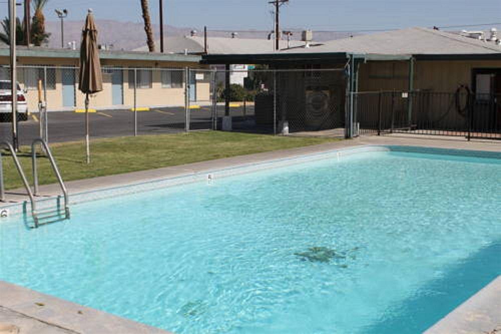 Indio Holiday Motel Dış mekan fotoğraf